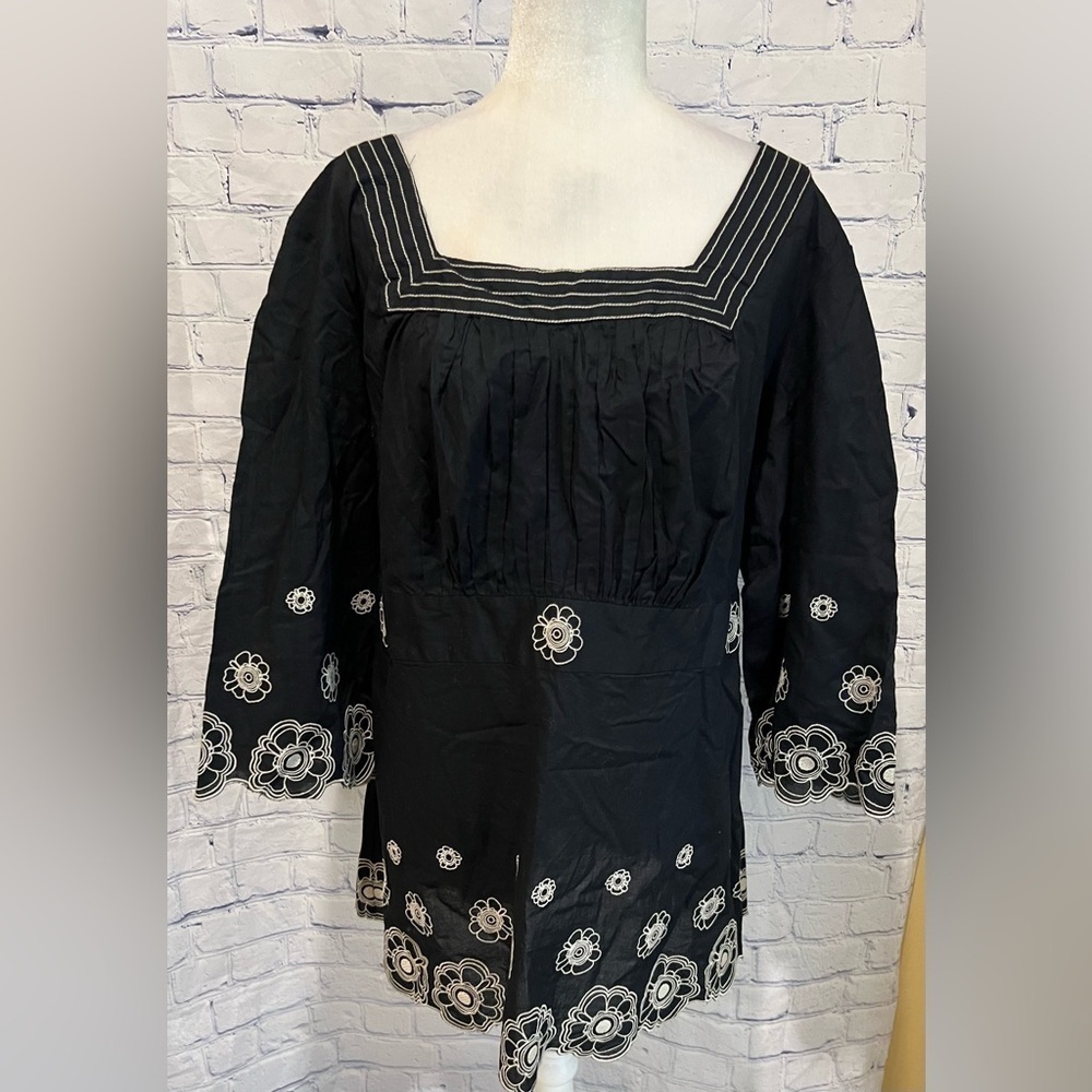Venezia Cotton Black Floral Embroidered Lightweight Top Blouse Size 26/28